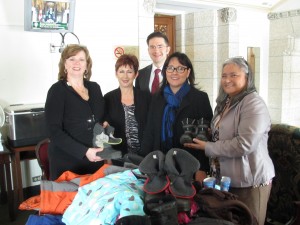 snowsuit-fund-feb-2013-parliament-hill (from left to right) Patti-Anne Scrivens, Kit MacKinnon, Pierre Poilievre, MP for Nepean-Carleton, Hon. Leona Aglukkaq, Minister of Heath, and Elisapee Sheutiapik, former mayor of Iqaluit.