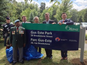 From left to right: Mr. Gus Este, Deputy Mayor Steven Desroches, His Excellency Cho Hee-yong, Ambassador of the Republic of Korea to Canada, Mayor Jim Watson, and Hon. Pierre Poilievre, Minister of State (Democratic Reform), MP for Nepean-Carleton